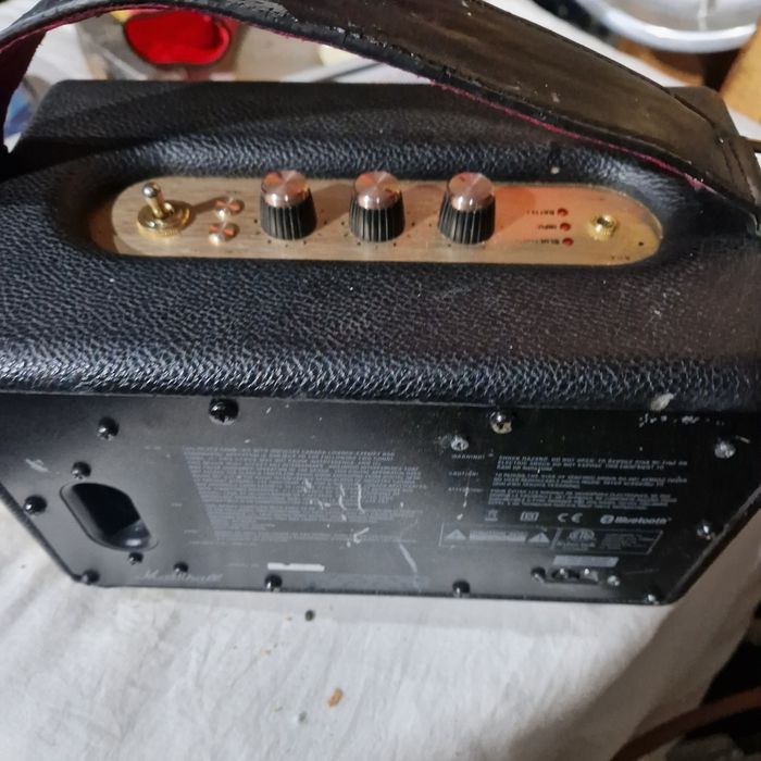 Boxa Marshall Kilburn portabila (jbl sony)