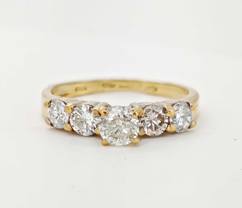 Inel aur 18k cu diamante 1,35ct certificat GIA