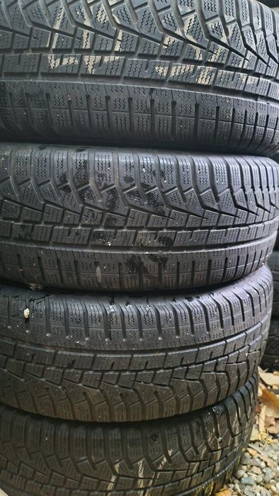 215 65 17 Hankook 4 anvelope iarna