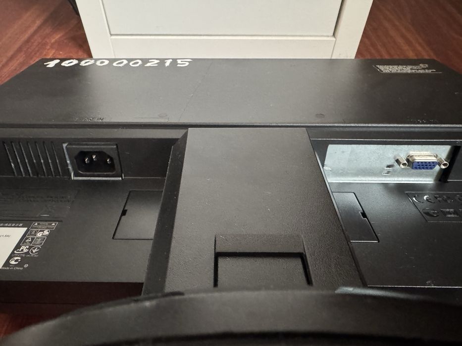 Монитор Acer v193hqv