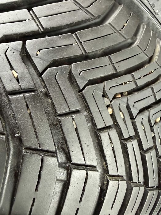 2x Anvelope Vara 215/55 R17 - Continental All Season Contact XL