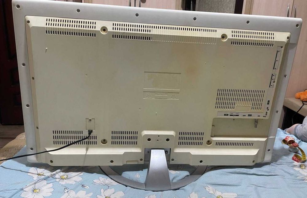 Продам телевизор Roison 42 или обменяю на ps4