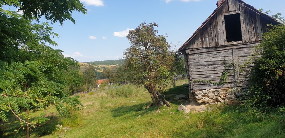 VAND/SCHIMB teren intravilan in com. Ezeris, Jud. Caras-Severin