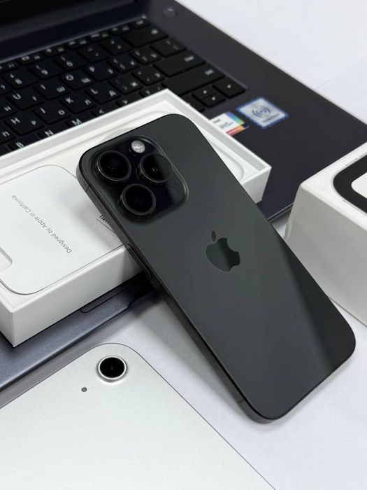 iPhone 15 pro (128gb)
