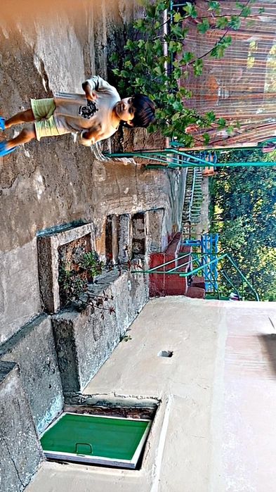 Parkent tumani Navbahor dacha 6 sotik uy-joy sotiladi.