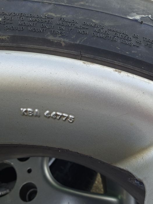 Зимни гуми - Bridgestone 225 x 65 x R17