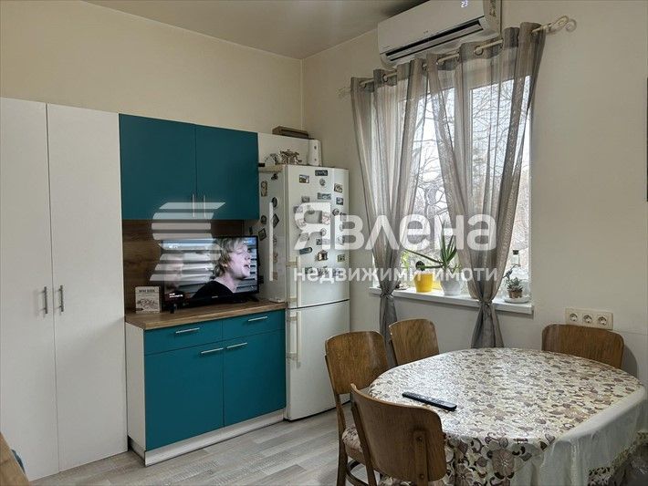 Продава се Тристаен апартамент в Варна, Колхозен пазар - 85 кв.м за 1824 €/кв.м - Снимка #1