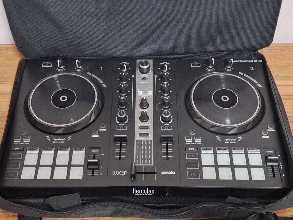 Hercules DJControl Inpulse 300 MK2 – DJ контролер като нов неизползван
