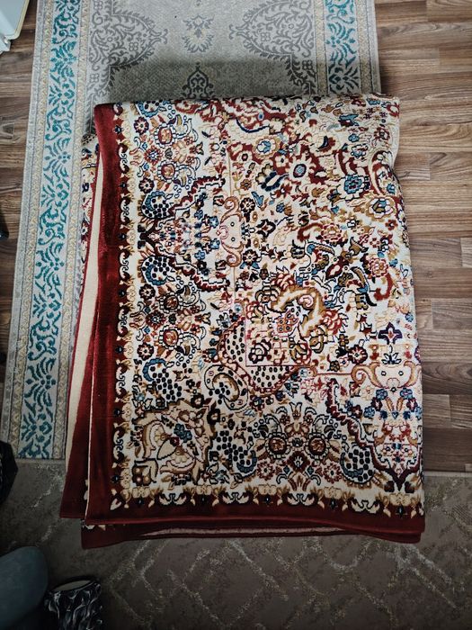 Продам палас 2×3