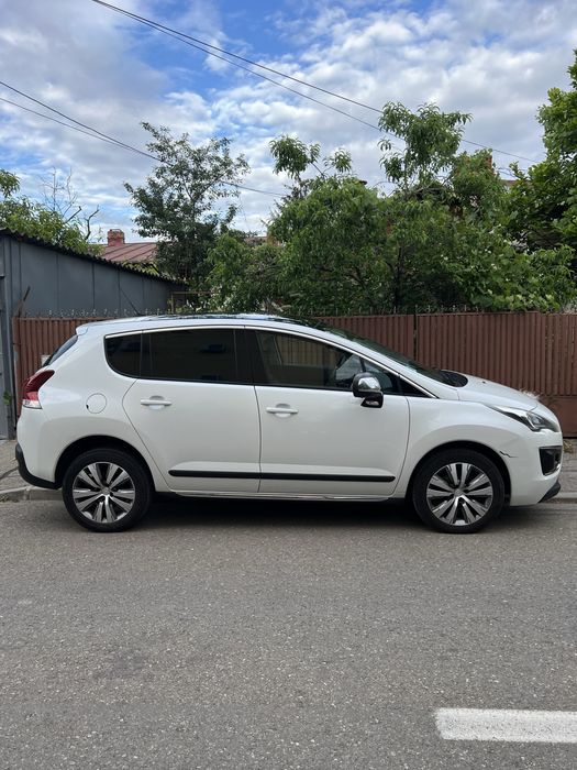 Peugeot 3008.  An 2016