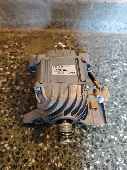 Пералня Samsung 12kg на части. Чисто нов маншон