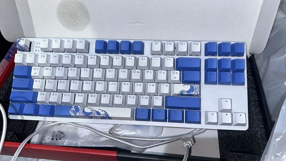 Клавиатура светящийся