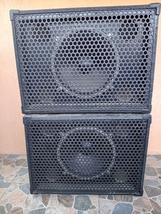 Vând boxe 300 W pasive și amplificator 2x300 W