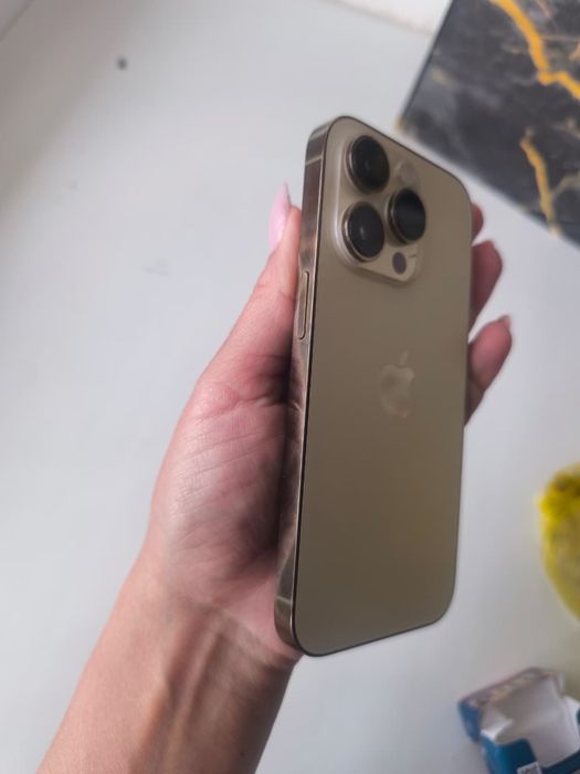 Продам Iphone 14 pro
