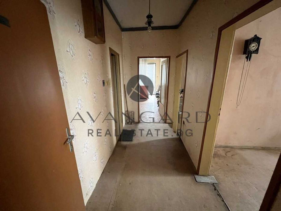 Продава се Тристаен апартамент в Пловдив, Кючук Париж - 68 кв.м за 1515 €/кв.м - Снимка #9