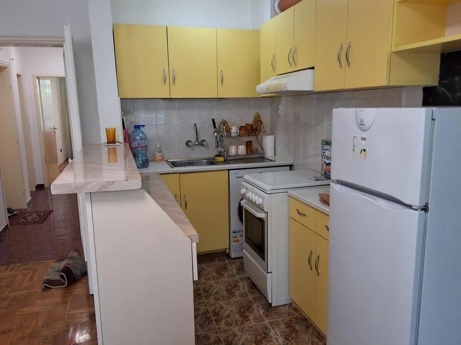 Дава се под наем Тристаен апартамент в Варна, Окръжна болница - 98 кв.м за 475 € - Снимка #2