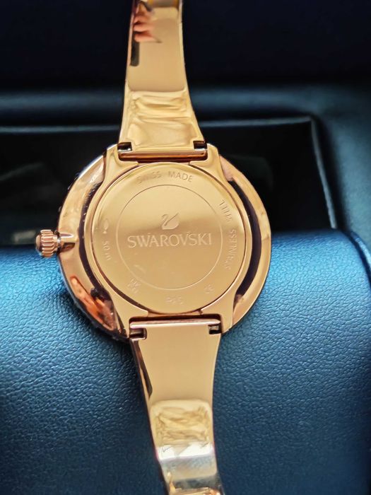 Дамски часовник Swarovski Crystal Rose 5 АТМ - произведен в Швейцария