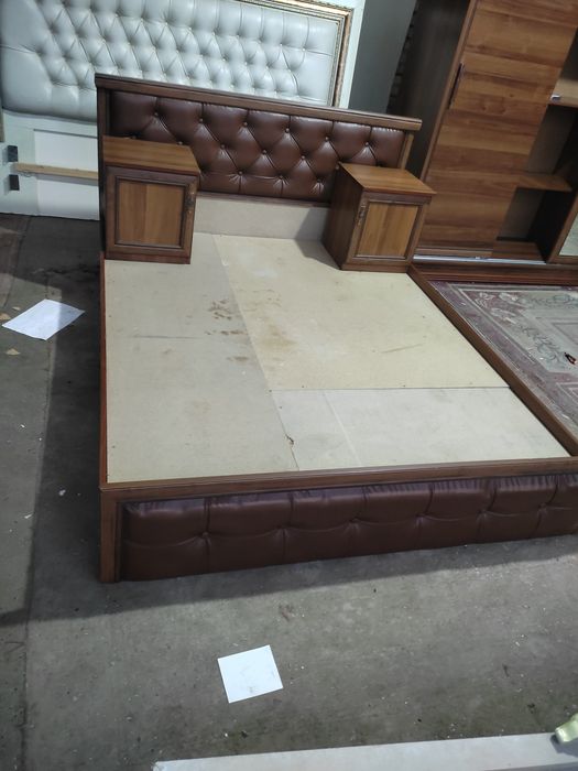 Sotildi spalni garnitur