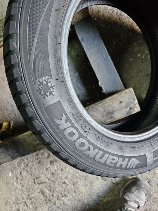 2 anvelope iarna 175 65 14 Hankook 2021