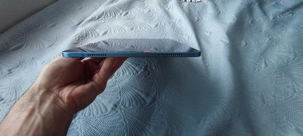 Tableta Apple iPad Air 5, nouă.