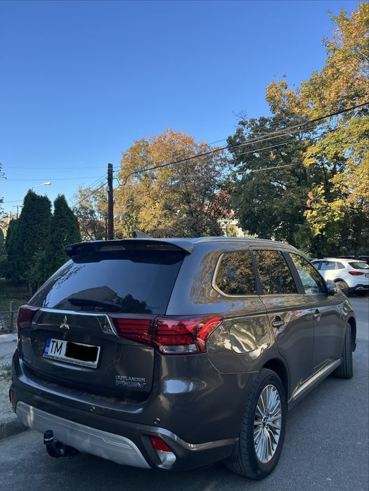 MITSUBISHI Outlander 2019 — imagine 4