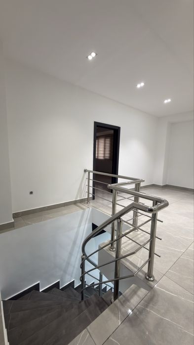 Сдается В Аренду 560м2 Ракят Боши