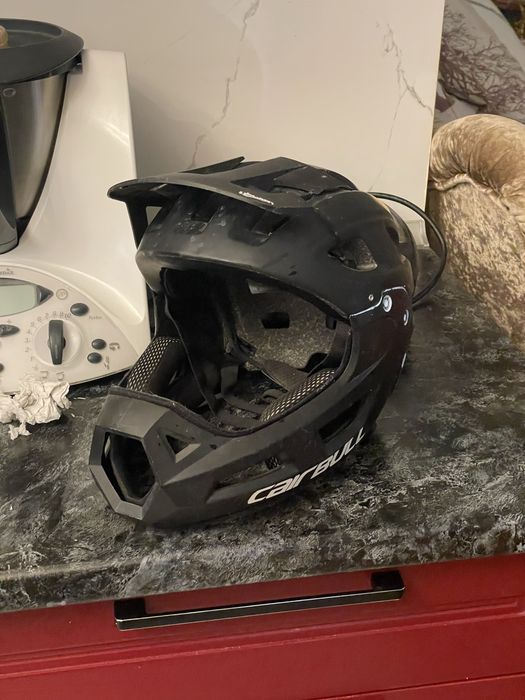 Продам шлем cairbull , размер 54-60