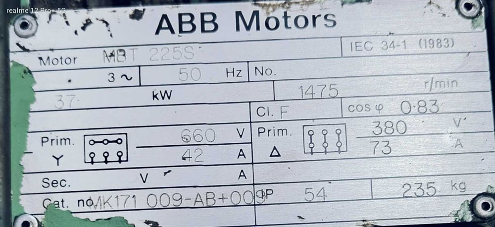 Продавам електродвигатели 37KW