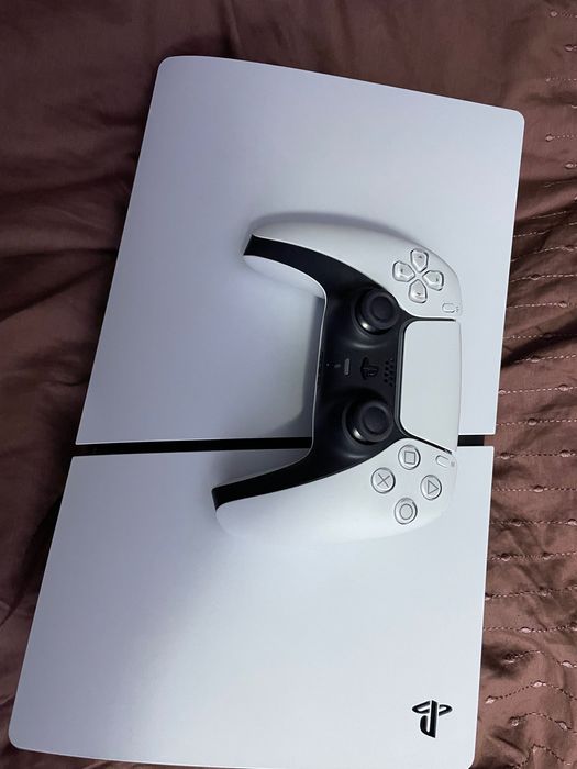 Se vinde ps5 și, tvmonitor