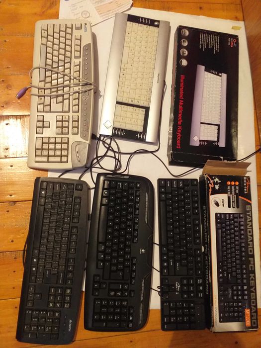 5 tastaturi dif modele, cu lumini: A4 Tech,Logitech/ tastatura