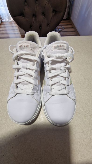 ADIDAS Маратонки