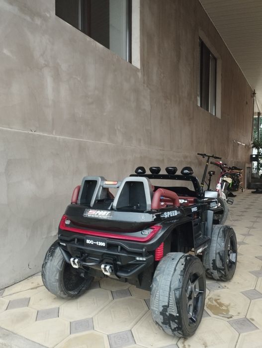 Продам джип детский