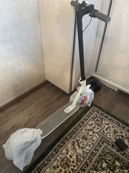 СРОЧНО!!! Электросамокат xiomi m365