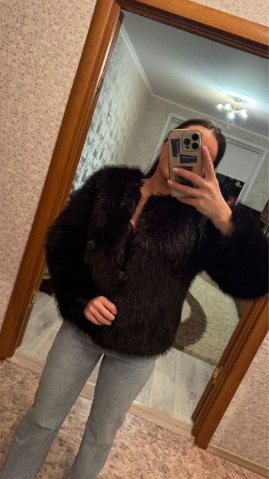 Продам шубу женскую