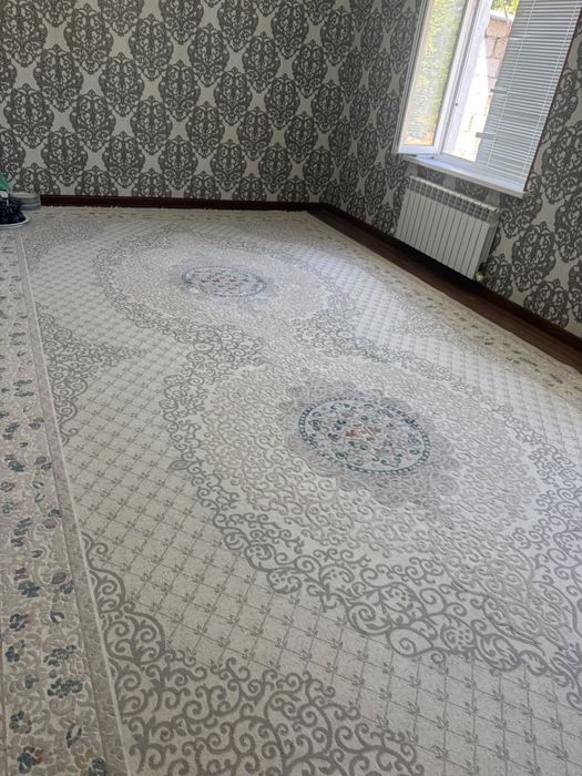 Кілем сатылады, жағдайы өте жақсы, көп қолданылмаған. Турция өндірісі.