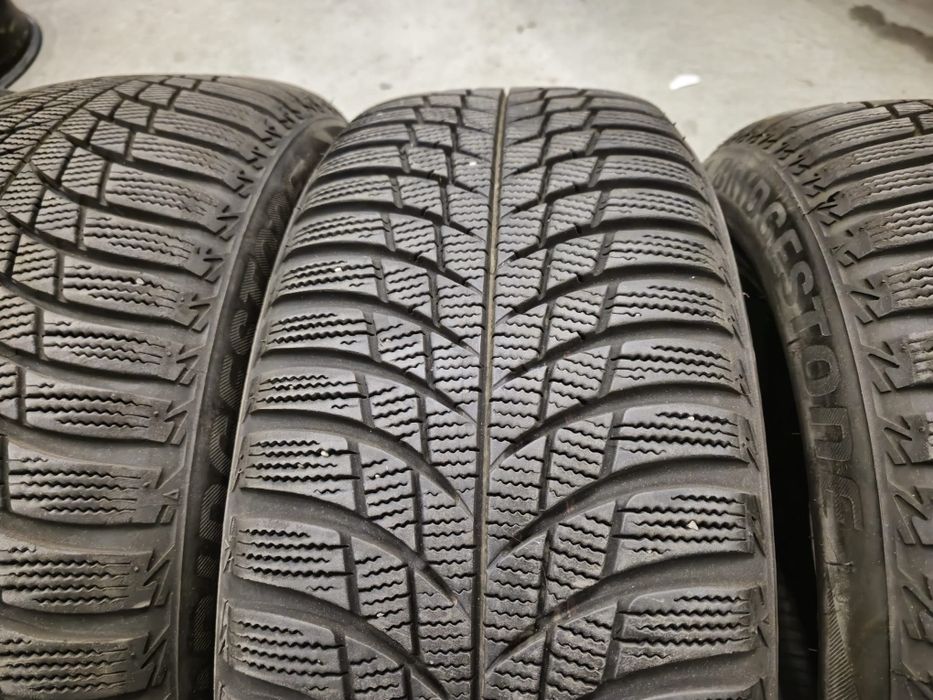 4 anvelope iarna Bridgestone 205 55 16 stare foarte buna
