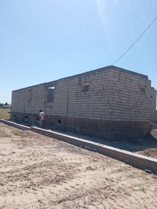 Дом недостроенный