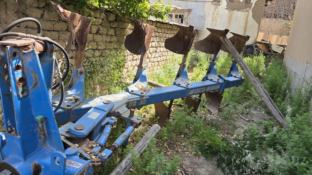 Puluk sotiladi 4+1   5 korpus Toshkent vil da