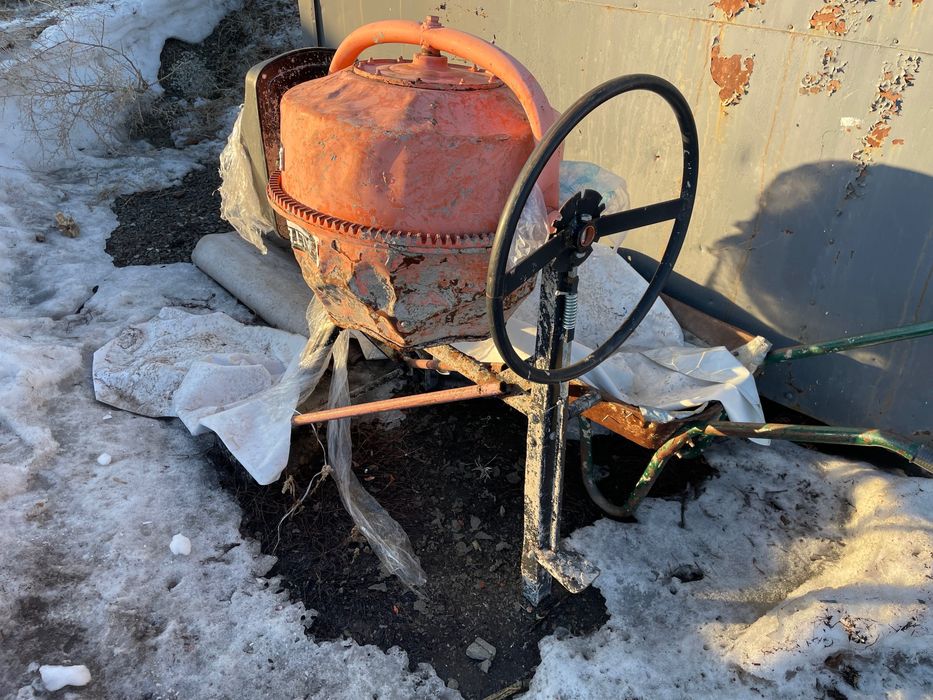 Продам Бетономешалку