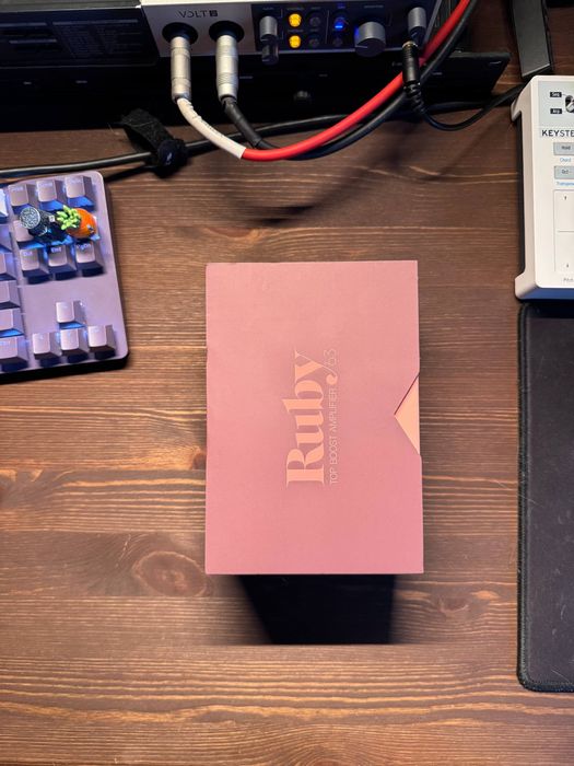 UNIVERSAL AUDIO UAFX Ruby '63 гитарная педаль усилитель