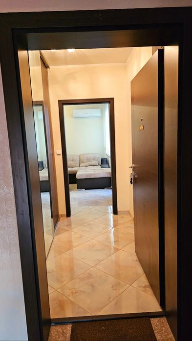 Дава се под наем Двустаен апартамент в Пловдив, Център - 70 кв.м за 535.5 € - Снимка #4