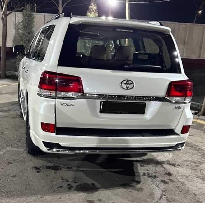 Toyota Land Cruiser 200 V8 2019 год Возможно Аренда с Выкупом