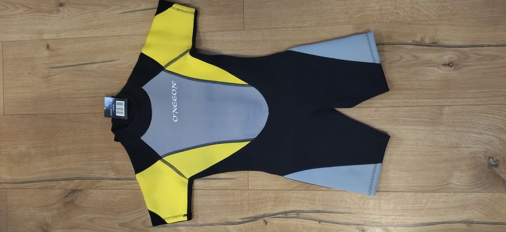 Неопренови костюми за водни спортове различни размери и дължини