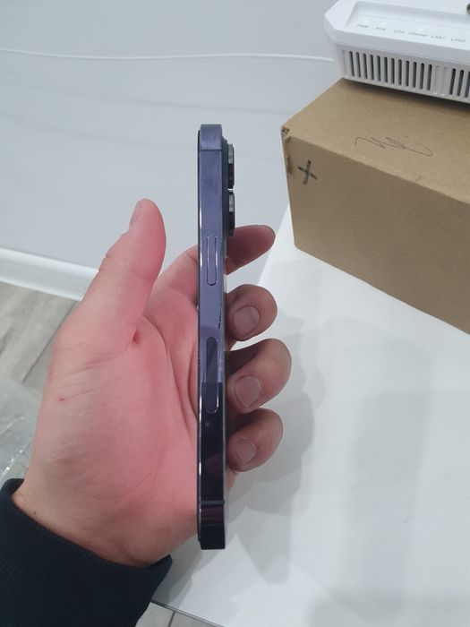 Продам/Айфон 14 про