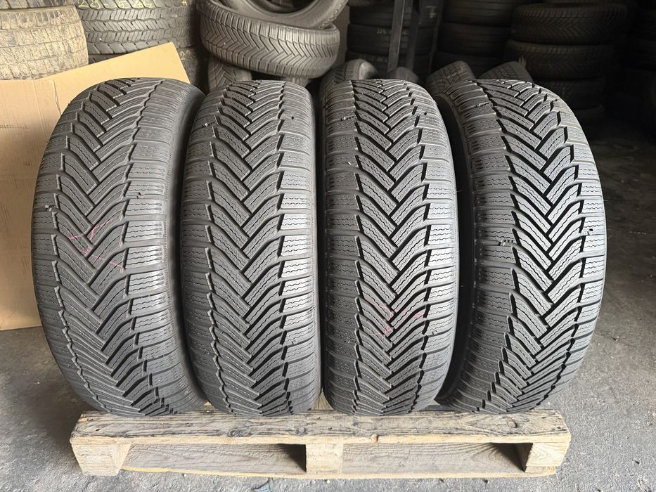 4 anvelope de iarna 215/60/17 Michelin profil NOU!
