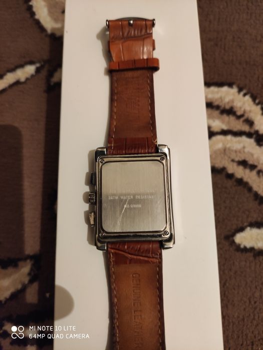 Продаётся брендовые оригинальные часы "Emporio Armani"