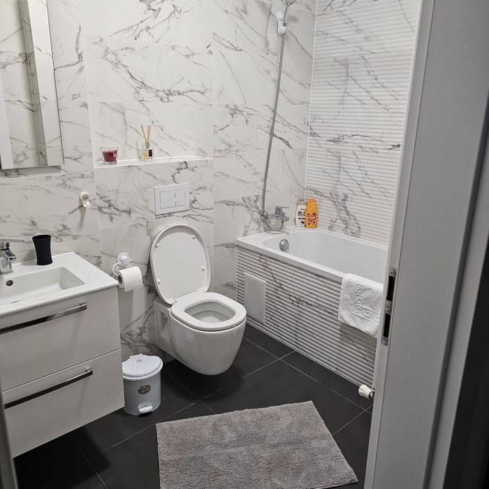 Închiriez apartament în regim hotelier