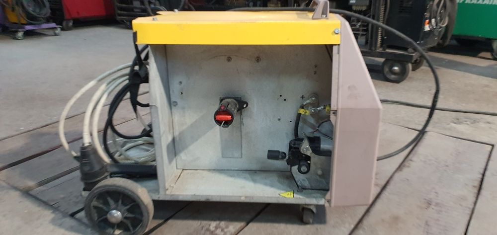 Aparat de sudura ESAB 240 amperi.
