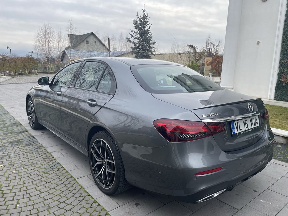 Mercedes-Benz E 300 e 4 Matic 9G-Tronic AMG Line