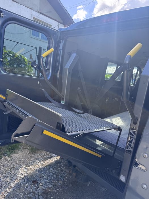 Lift auto electric persoane dizabilitati Braun 363 kg